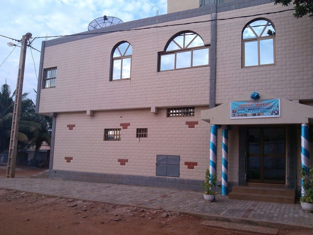 Marys Guest House Lomé Exterior foto