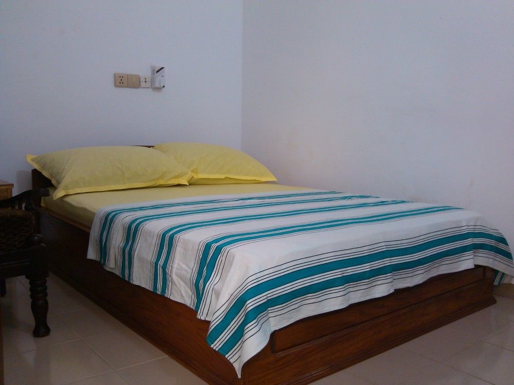 Marys Guest House Lomé Exterior foto
