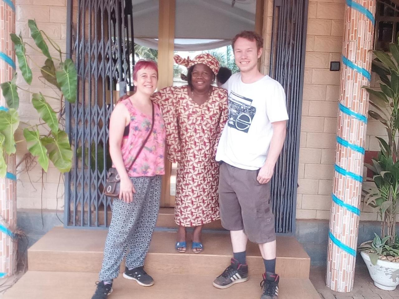 Marys Guest House Lomé Exterior foto